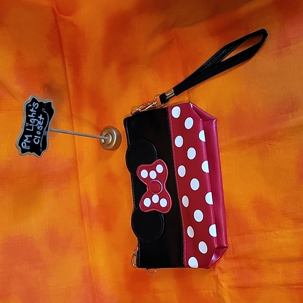 Disney Minnie Mouse Wristlet Bag NWOT Red Black White Dots Bow